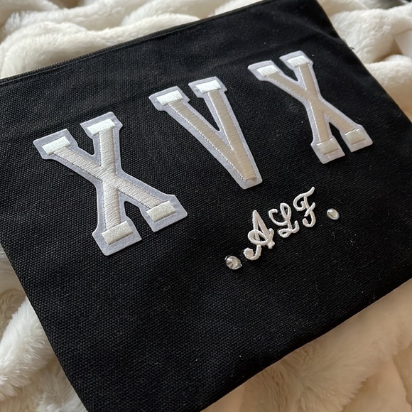 Vegan Straight Edge - Purse - NWT - Picture 2 of 3